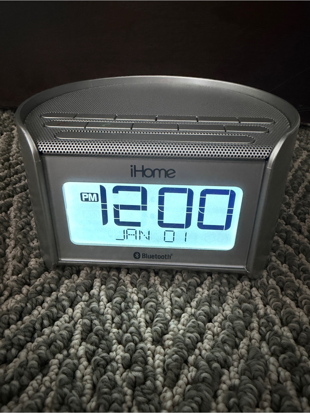 iHome Bluetooth Alarm Clock - Silver Gray w multiple functions. Pair w phone